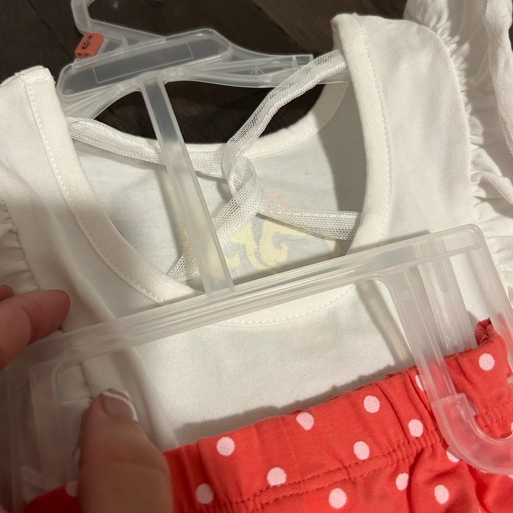 🌸 NWT Baby Girl Coral Lace Back Ballerina outfit . Polka dot pant set 9-12 mont - Picture 3 of 6